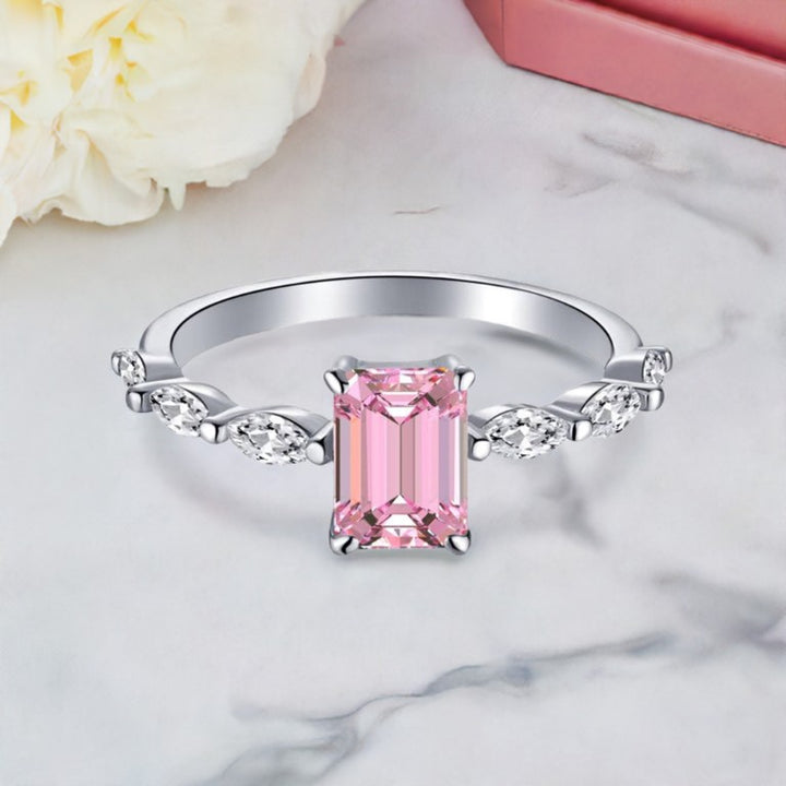 ELEGANCE Ring