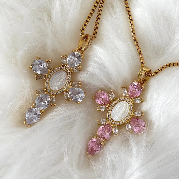 MAJESTIC CROSS Necklaces