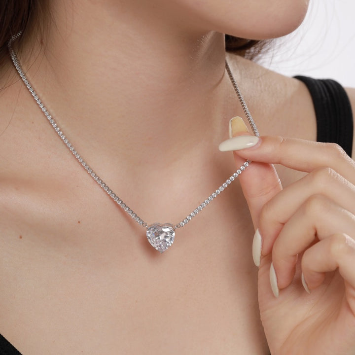 (WHITE) HEART OF LOVE Necklace