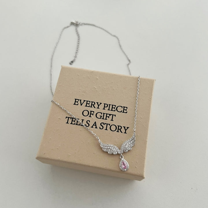 SWAN'S BEAUTY Necklace