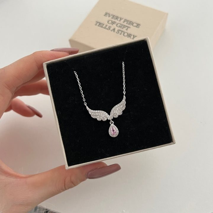 SWAN'S BEAUTY Necklace