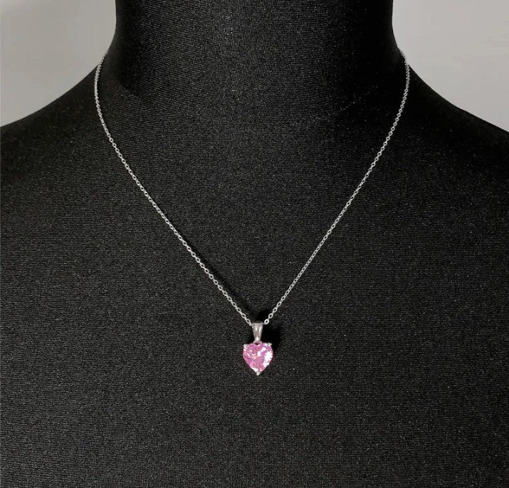 FINE HEART Necklaces