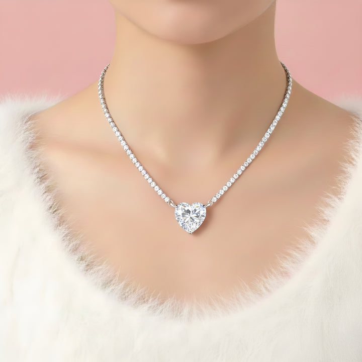(WHITE) HEART OF LOVE Necklace