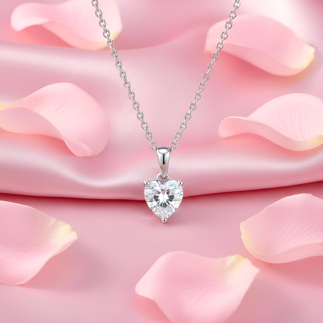 FINE HEART Necklaces