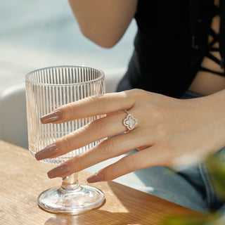 (WHITE) EUPHORIA CLOVER Ring S925 Sterling Silver