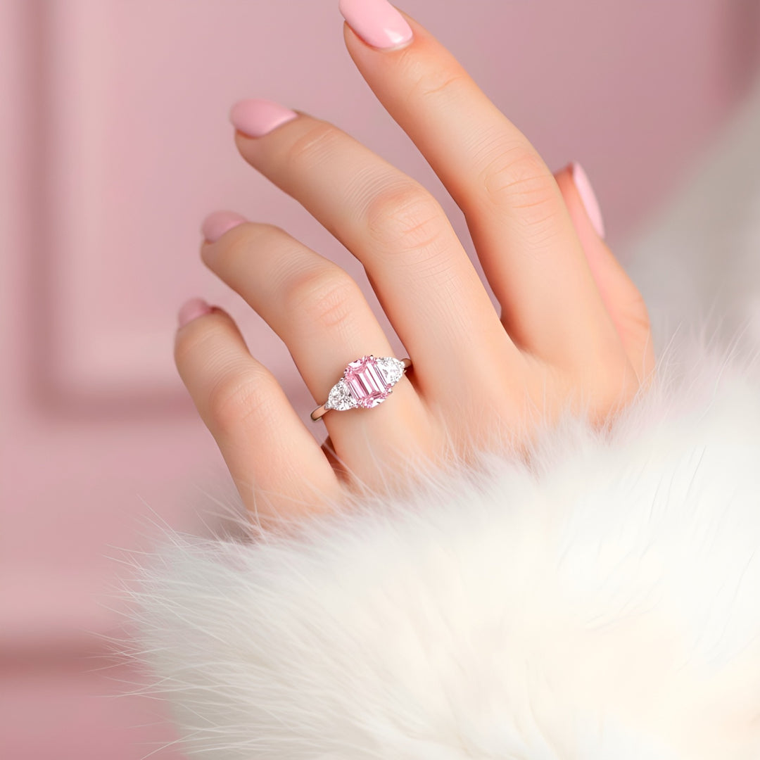 APHRODITE Wedding Ring